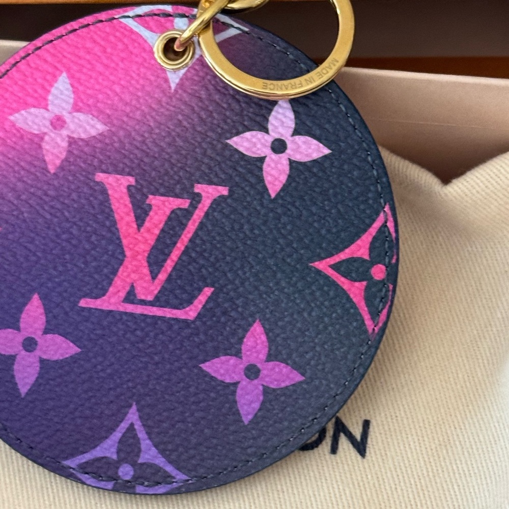 Louis Vuitton Bag Charm Key Holder M00665, Midnight Fuschia - Picture 5 of 13